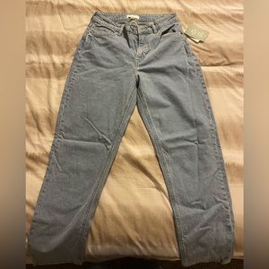 H&M Size 6 Mom Jeans with Tags Attached